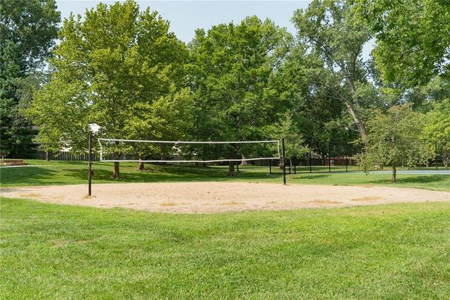 15263 W 147th Drive, Olathe, KS 66062