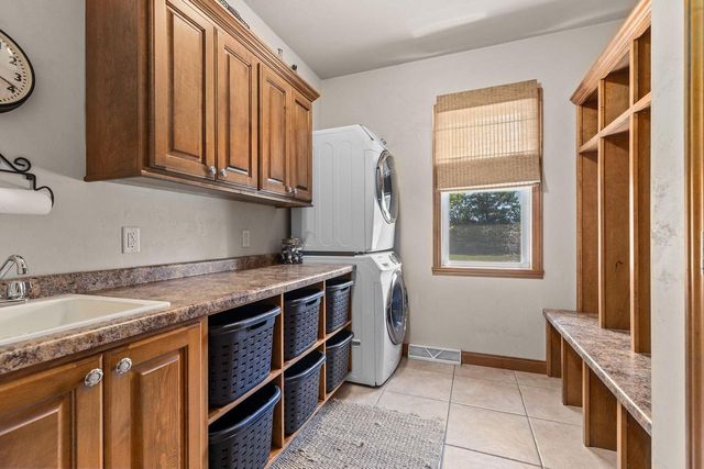 477 DALTON ROAD, Neenah, WI 54956