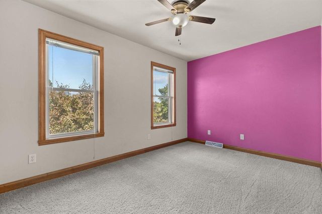 477 DALTON ROAD, Neenah, WI 54956