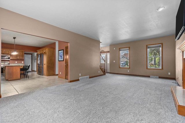 477 DALTON ROAD, Neenah, WI 54956