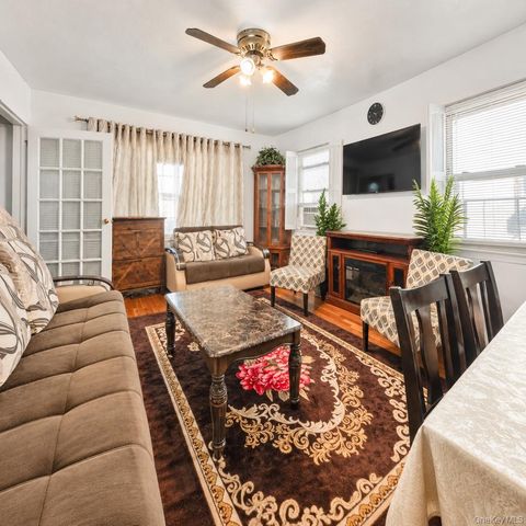 142 Washington Avenue, Valley Stream, NY 11580
