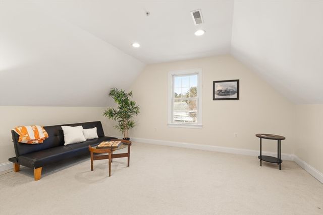 725 Boston Post Rd 12, Sudbury, MA 01776