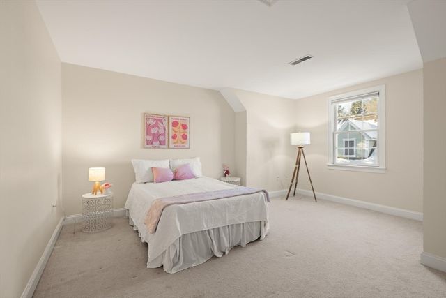 725 Boston Post Rd 12, Sudbury, MA 01776