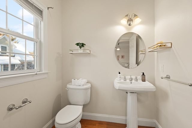 725 Boston Post Rd 12, Sudbury, MA 01776