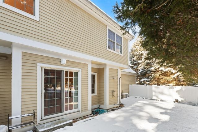 725 Boston Post Rd 12, Sudbury, MA 01776