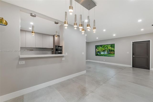 138 NW 106th St main, Miami Shores, FL 33150