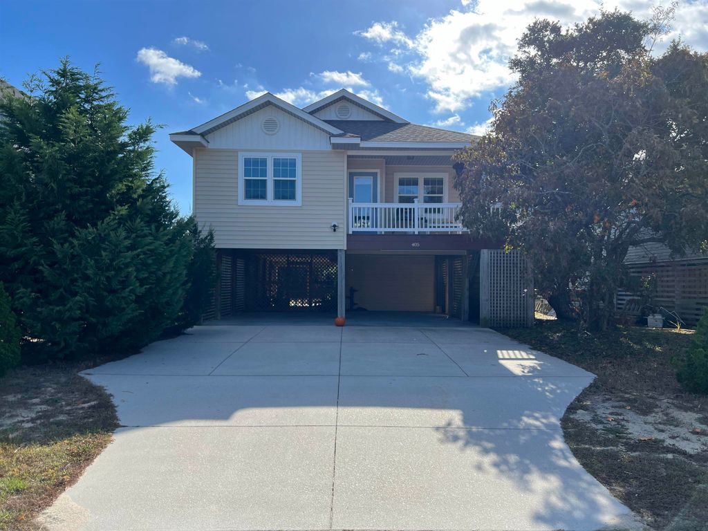 Image 1 of property listing at 405 W Holly Street Lot 3, Kill Devil Hills, NC 27948