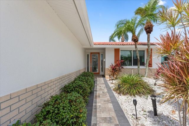 4951 POMPANO DRIVE, New Port Richey, FL 34652