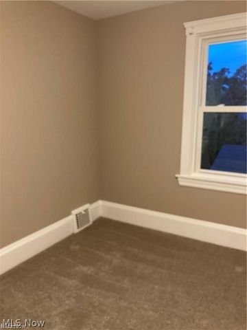 3704 Dawning Avenue, Cleveland, OH 44109