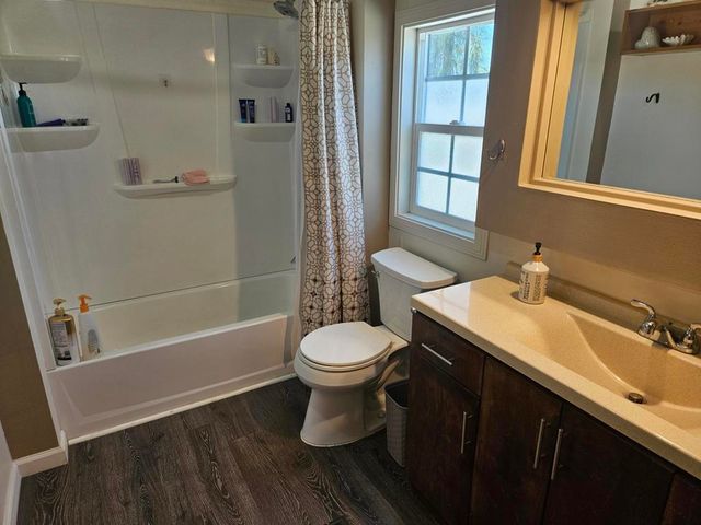2872 Crystal Lake Avenue, Thermal, CA 92274