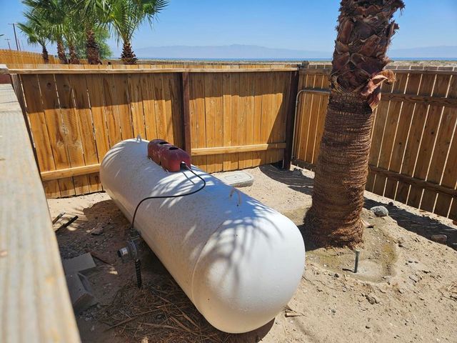 2872 Crystal Lake Avenue, Thermal, CA 92274