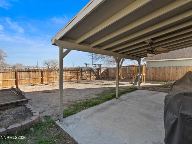 1009 Deena Way, Fallon, NV 89406