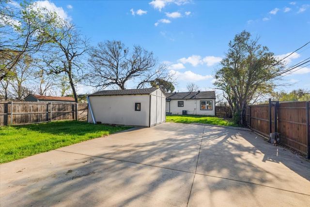 3940 Ryan Avenue, Fort Worth, TX 76110