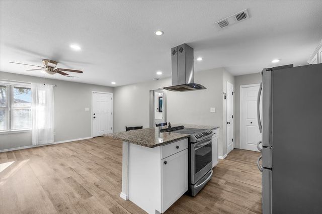 3940 Ryan Avenue, Fort Worth, TX 76110