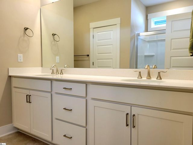 112 Tiger Lily Drive, Anderson, SC 29621