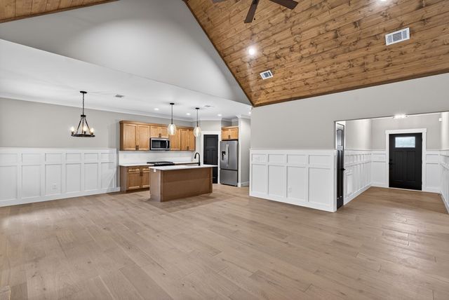 472 Walnut Ridge Lane, Ellijay, GA 30540