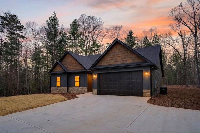 472 Walnut Ridge Lane, Ellijay, GA 30540