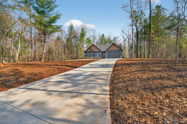 472 Walnut Ridge Lane, Ellijay, GA 30540