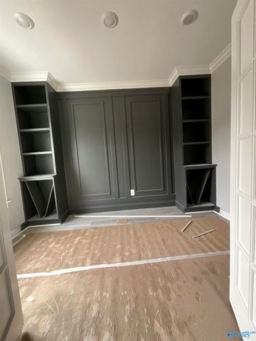 2031 Sarah Lane, Decatur, AL 35603