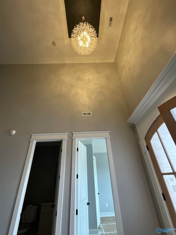 2031 Sarah Lane, Decatur, AL 35603