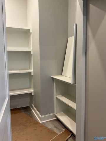 2031 Sarah Lane, Decatur, AL 35603