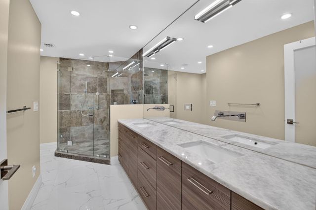 7665 Glendevon Lane 1605, Delray Beach, FL 33446