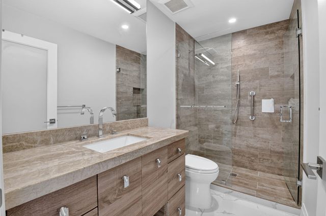 7665 Glendevon Lane 1605, Delray Beach, FL 33446