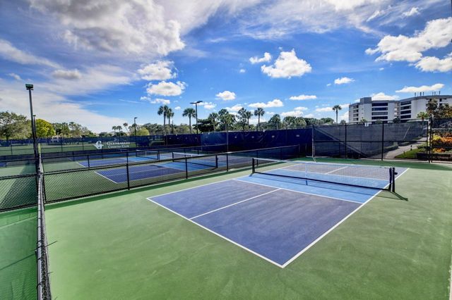 7665 Glendevon Lane 1605, Delray Beach, FL 33446