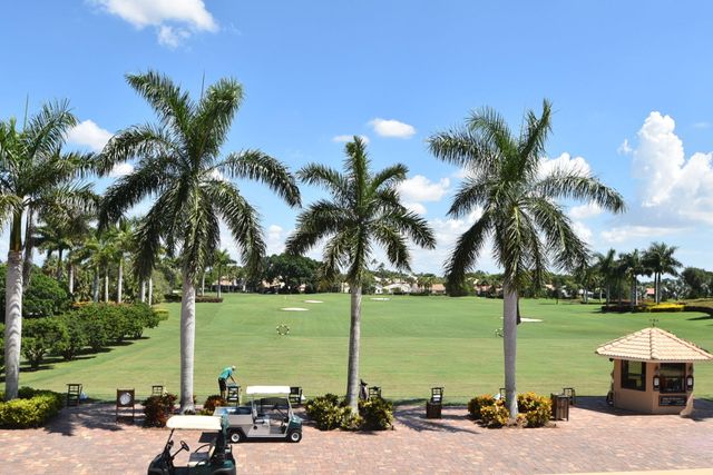 7665 Glendevon Lane 1605, Delray Beach, FL 33446