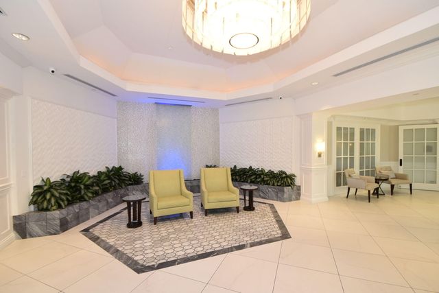 7665 Glendevon Lane 1605, Delray Beach, FL 33446