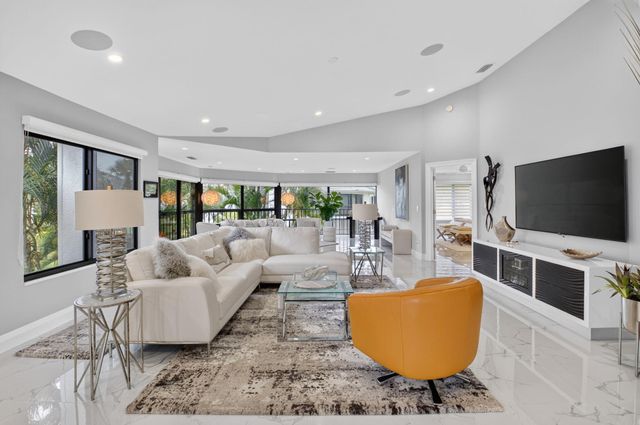 7665 Glendevon Lane 1605, Delray Beach, FL 33446