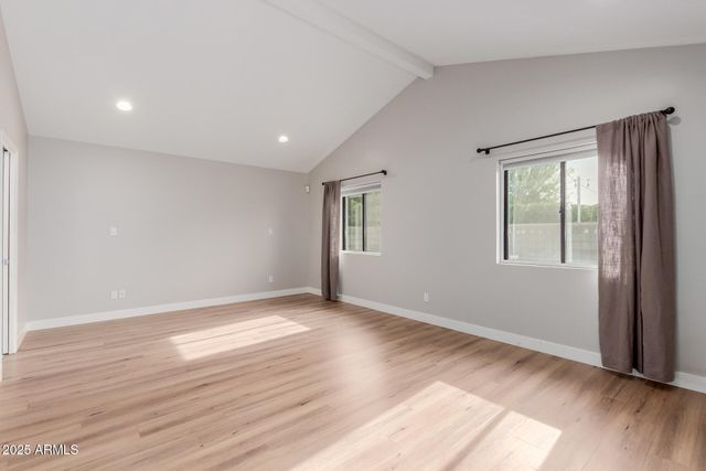 5001 E MITCHELL Drive, Phoenix, AZ 85018