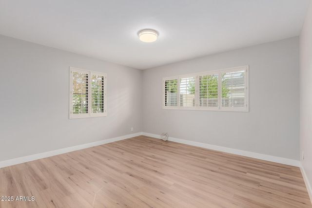 5001 E MITCHELL Drive, Phoenix, AZ 85018