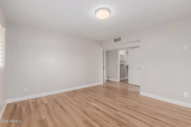 5001 E MITCHELL Drive, Phoenix, AZ 85018