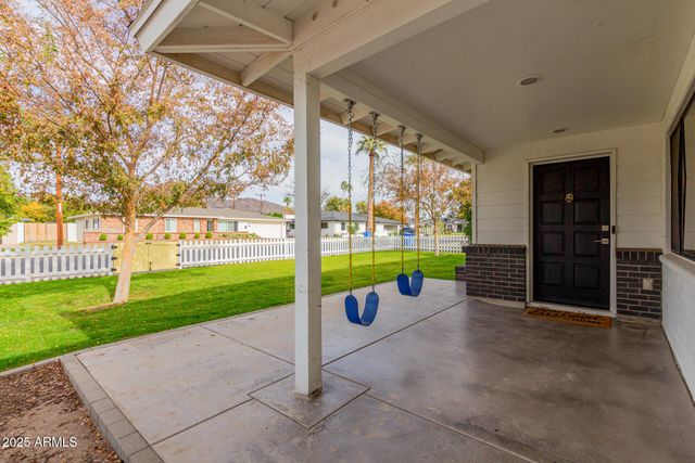 5001 E MITCHELL Drive, Phoenix, AZ 85018