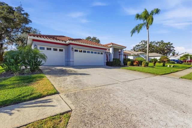 716 WOODMONT DRIVE, Tarpon Springs, FL 34689