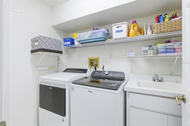 716 WOODMONT DRIVE, Tarpon Springs, FL 34689