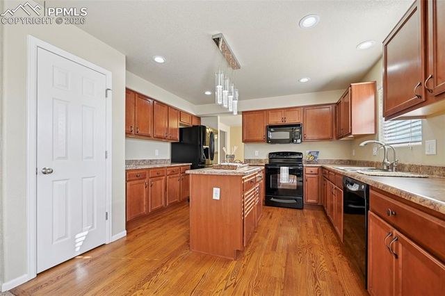 10355 Desert Bloom Way, Colorado Springs, CO 80925