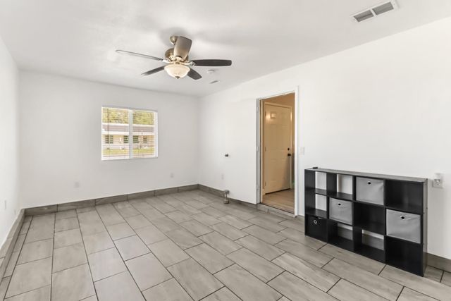 1574 5th Ave, Olivehurst, CA 95961