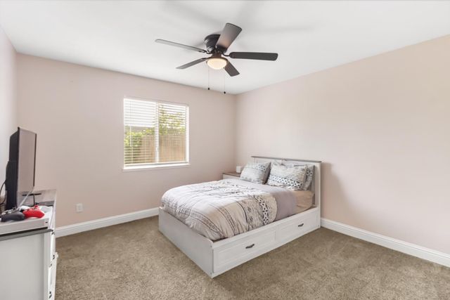 1574 5th Ave, Olivehurst, CA 95961