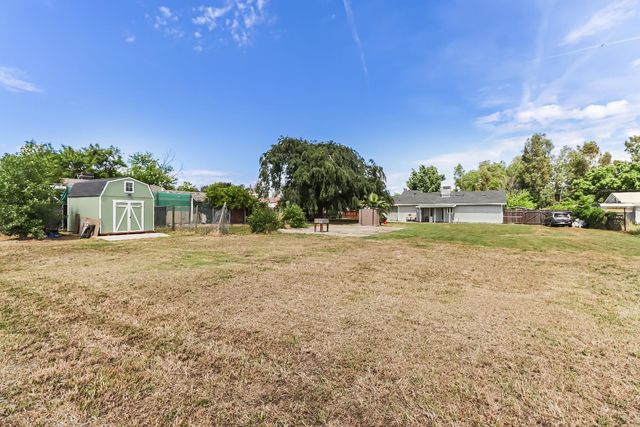 1574 5th Ave, Olivehurst, CA 95961