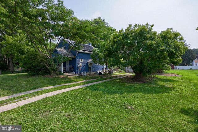 429 N PLEASANT AVE, Dallastown, PA 17313