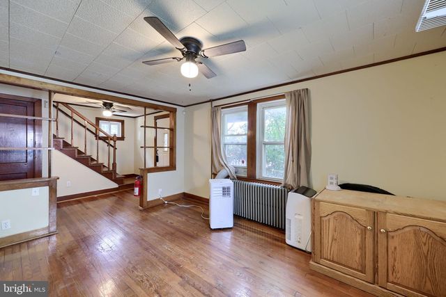 429 N PLEASANT AVE, Dallastown, PA 17313