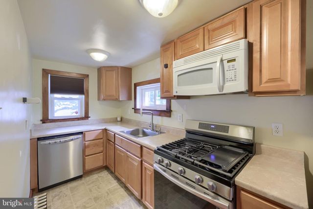 429 N PLEASANT AVE, Dallastown, PA 17313