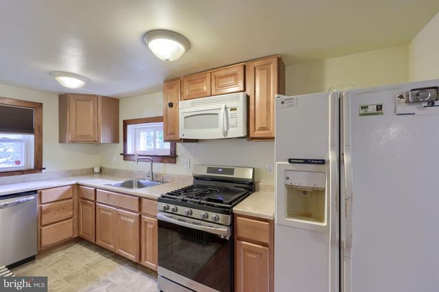 429 N PLEASANT AVE, Dallastown, PA 17313