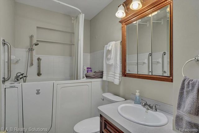 6229 Cold Spring Trail, Grand Blanc, MI 48439