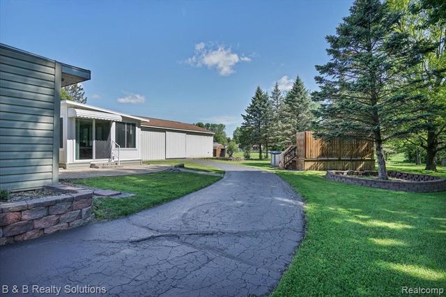 6229 Cold Spring Trail, Grand Blanc, MI 48439