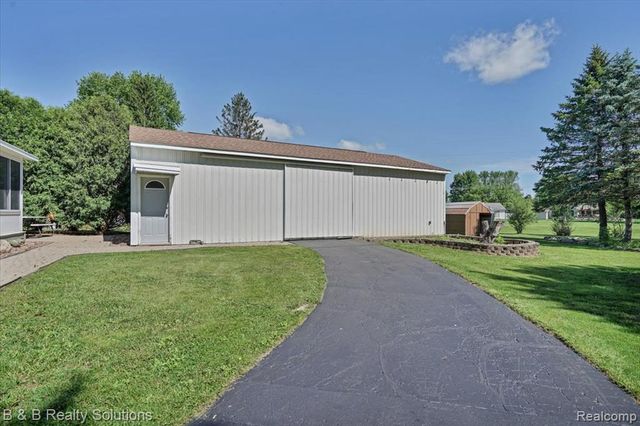 6229 Cold Spring Trail, Grand Blanc, MI 48439