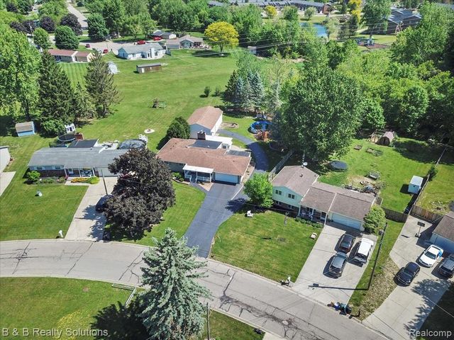 6229 Cold Spring Trail, Grand Blanc, MI 48439