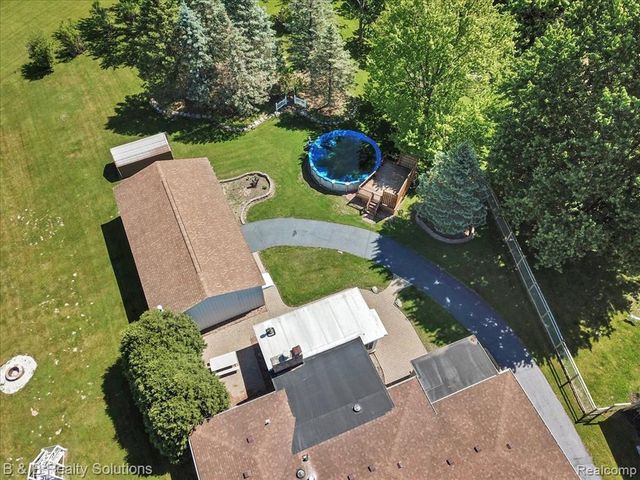 6229 Cold Spring Trail, Grand Blanc, MI 48439